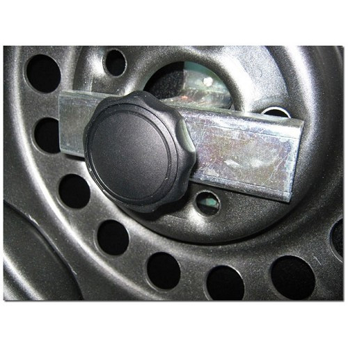 Fabrication Support Roue De Secours Camping Car Fiat Ducato Support roue secours pour soute de camping-car - CF12831 - Roadloisirs.com