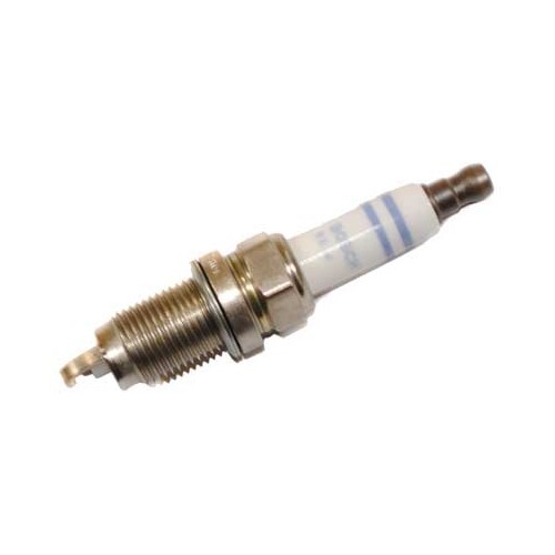     
                
                
    Bougie d'allumage BOSCH pour Audi A3 2003-> - AC32154
