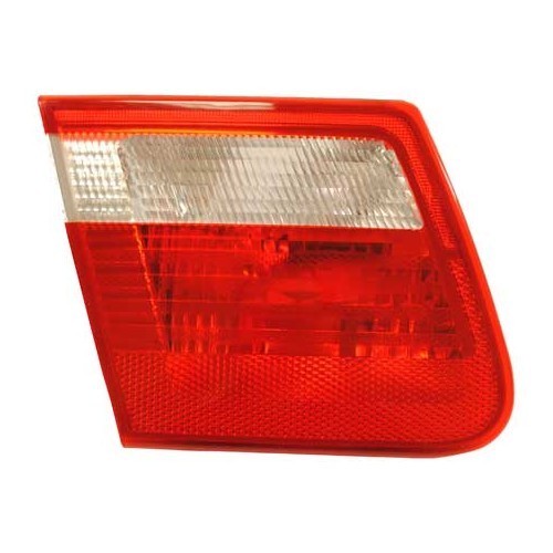     
                
                
    Fanale posteriore sinistro sul parafango per BMW E46 Touring dal 1998 al 2005 - BA15080
