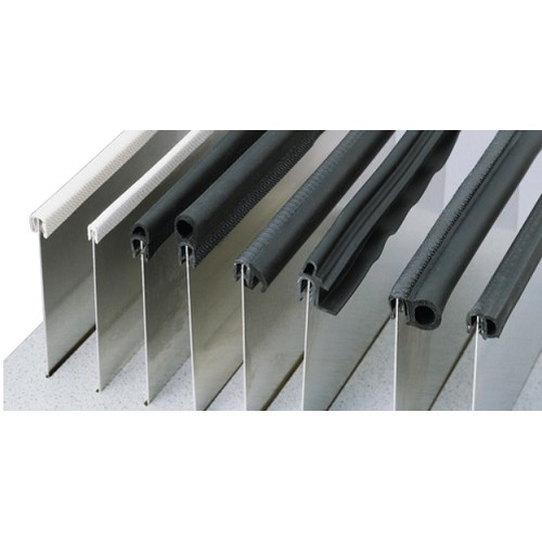 Bourrelet 17 mm pour réhausse de toit Super Plat REIMO pour VW T4 et T5 - au mètre