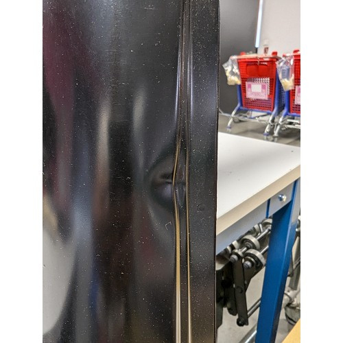     
                
                
    Hayon arrière avec ouverture de fenêtre et trou d'essuie-glace pour VW Transporter T4 - second choix - KX40126
