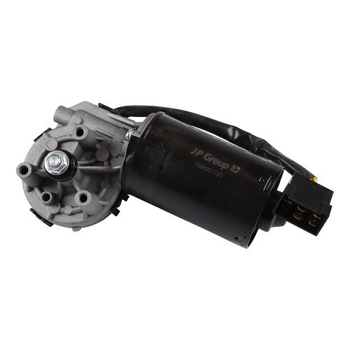     
                
                
    Ruitenwissermotor vooraan voor VOLKSWAGEN LT (1996-2006) - LH01001
